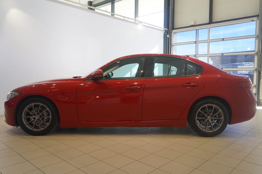 Bild 3 av Alfa Romeo Giulia 2.2 Jtd Super 180hk