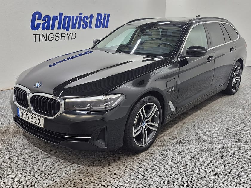 Bild 1 av BMW 530e Touring Plug in 292HK Läder Panorama