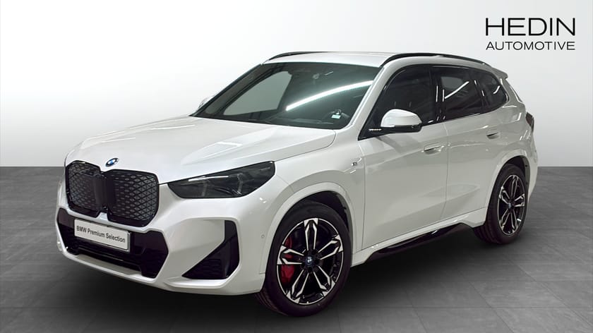 Bild 1 av BMW iX1 eDrive20 Business edition M Sport Pro H&K HUD 360 Kamera