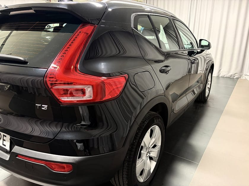 Bild 4 av Volvo XC40 T3 Momentum Advanced Inkl. Vinterhjul Keyless NAV