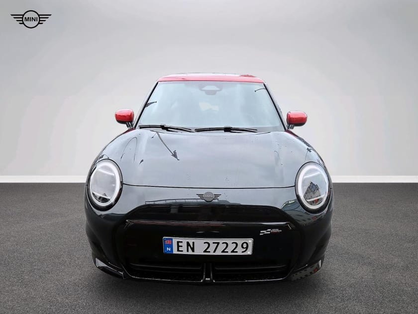 Bilde 2 av MINI Cooper E JCW Trim, Package M