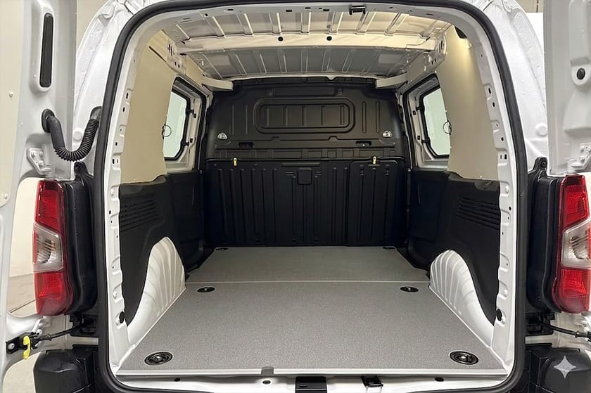 Bild 4 av Fiat E-Doblò Van 50 kWh CCS Kamera P-Sens 3-sits NY BIL 136hk