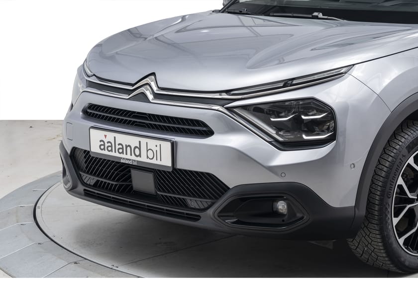 Bilde 5 av Citroën ë-C4 SHINE PACK m/SOLTAK-SKINN-ADAPTIV CRUISE-RYGGEKAMERA