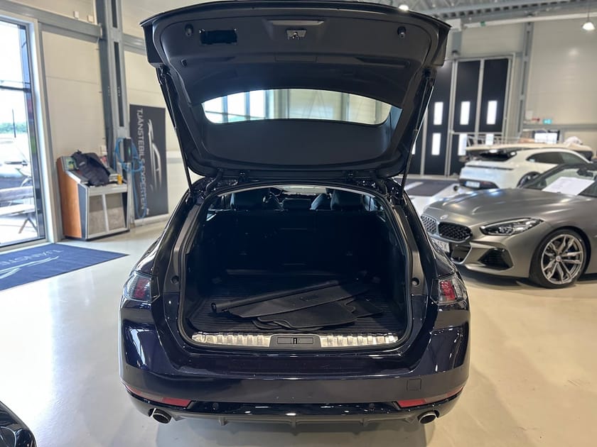 Bild 5 av Peugeot 508 SW Hybrid EAT Allure 1.6 PHEV 225hk / Drag / Moms