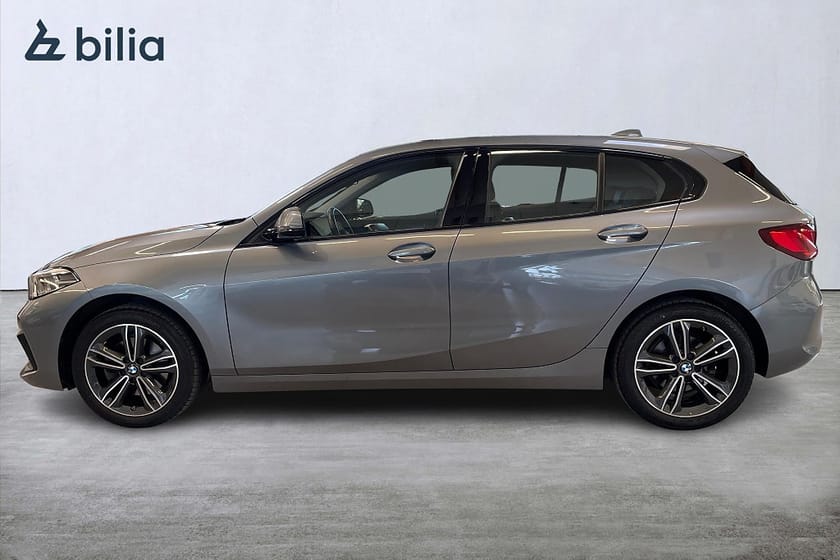 Bild 3 av BMW 118i Sport line Navi Rattvärme PDC Fram / Bak