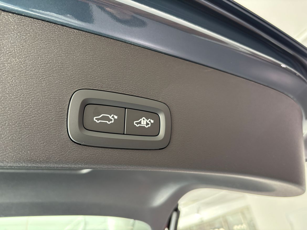 Bild 4 av 6 på bilen