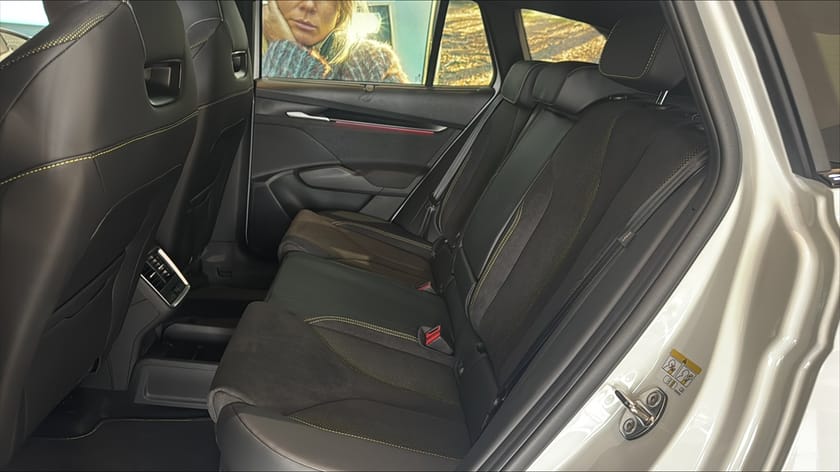 Bild 2 av Škoda Enyaq RS 82 KWH 340 HK 4X4 DRAG / VÄRMARE
