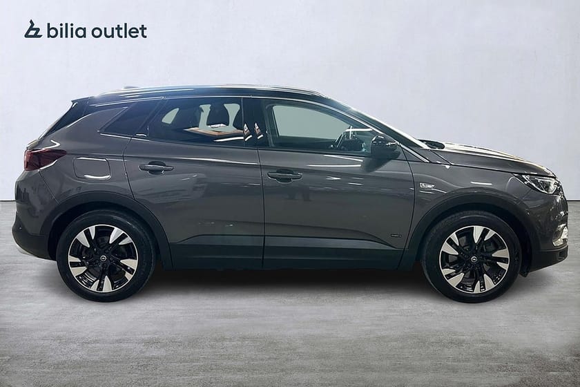 Bild 5 av Opel Grandland Hybrid4 300 Ultimate 300hk Navi Drag Backkamera