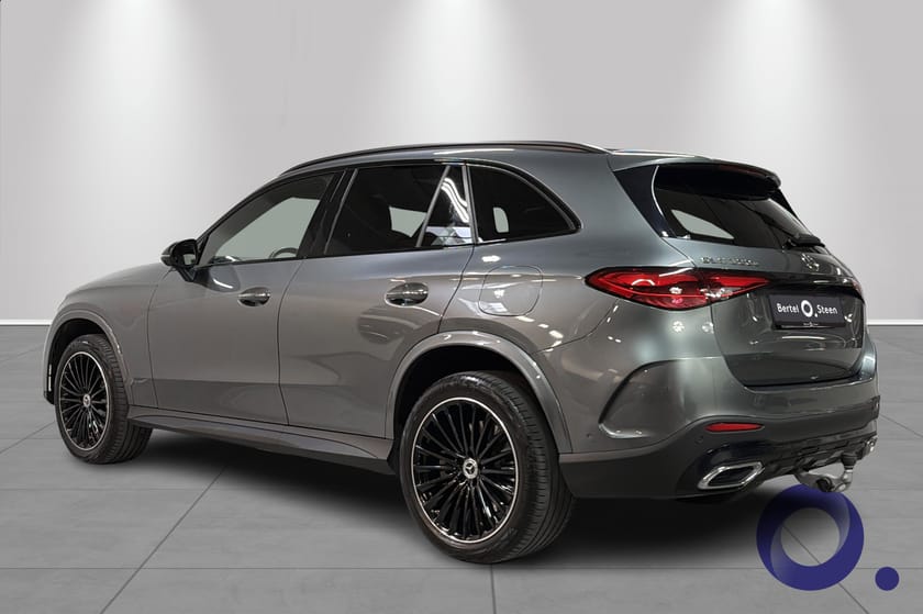 Bilde 3 av Mercedes-Benz GLC 300 e 4MATIC 300e AMG | DISTRONIC, PANORAMA, MEMORY, 360++