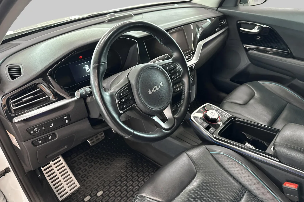 picture of a car