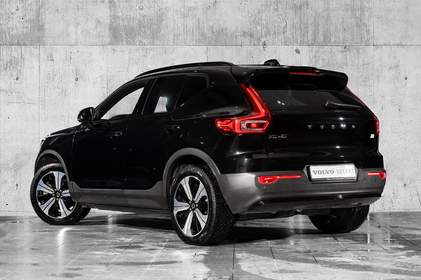 Bilde 5 av Volvo XC40 Recharge Twin motor Plus 408 hk LED Hengerfeste Alcantara