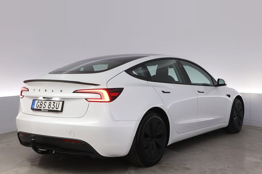 Bild 5 av Tesla Model 3 Standard Range RWD Highland AP Pano Drag