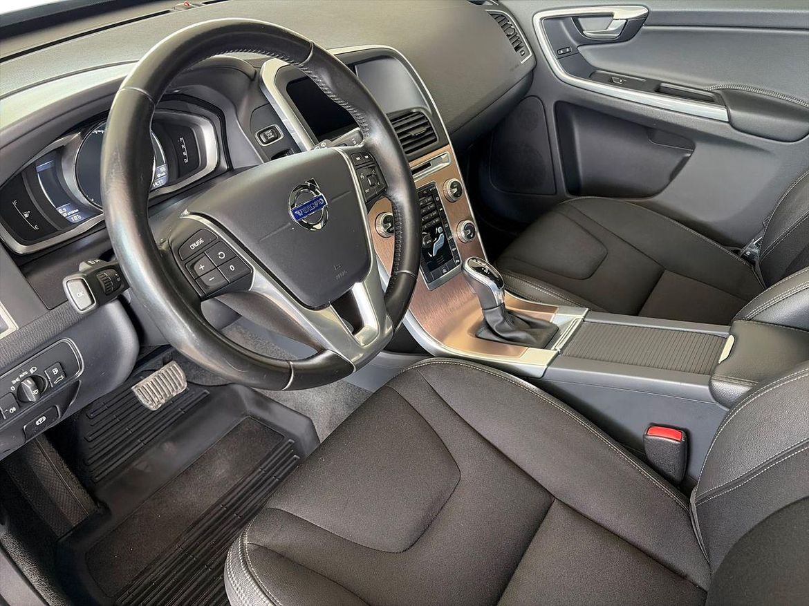 Volvo XC60 2016 - miniatyr 9