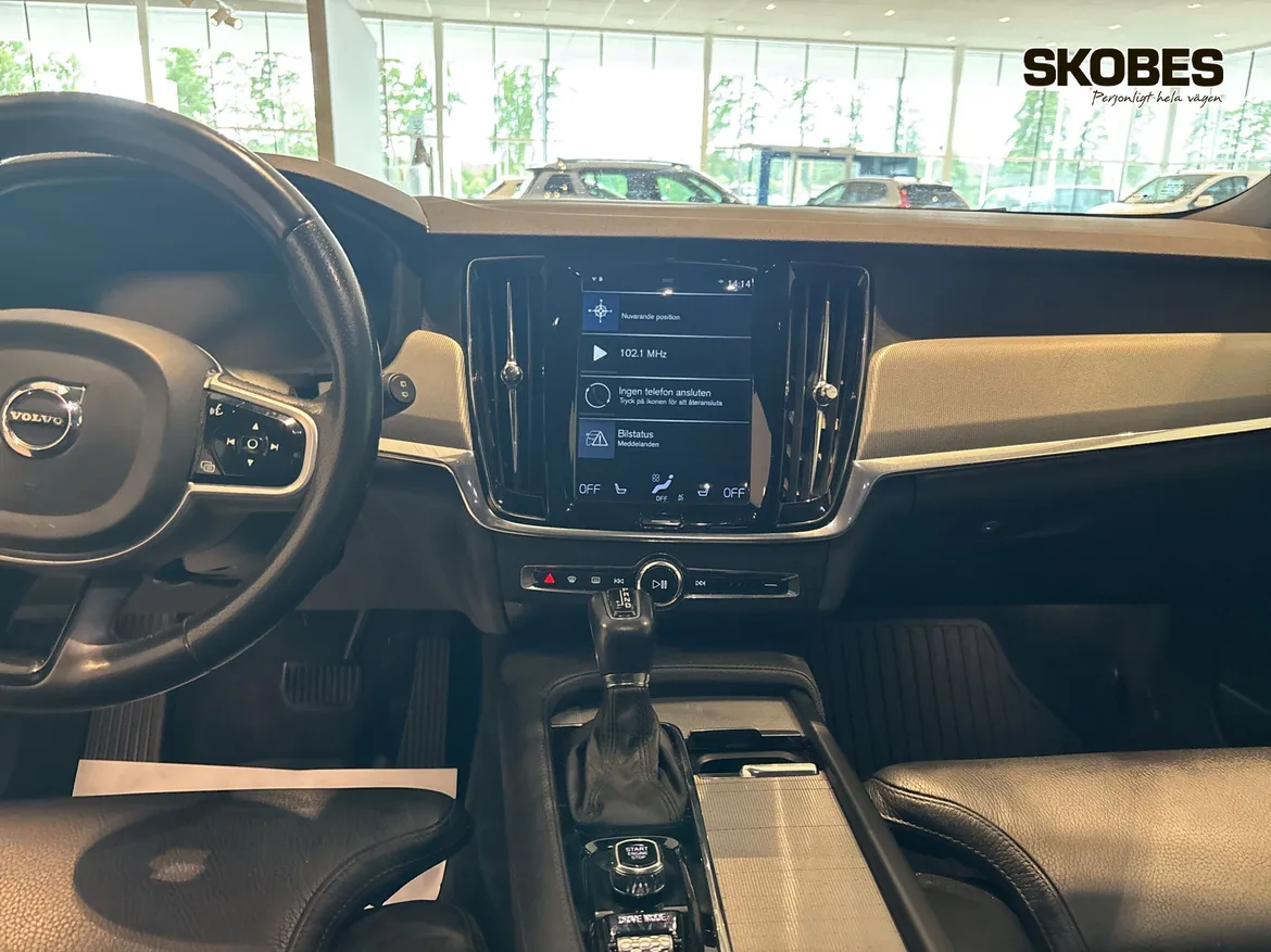 Volvo V90 Cross Country