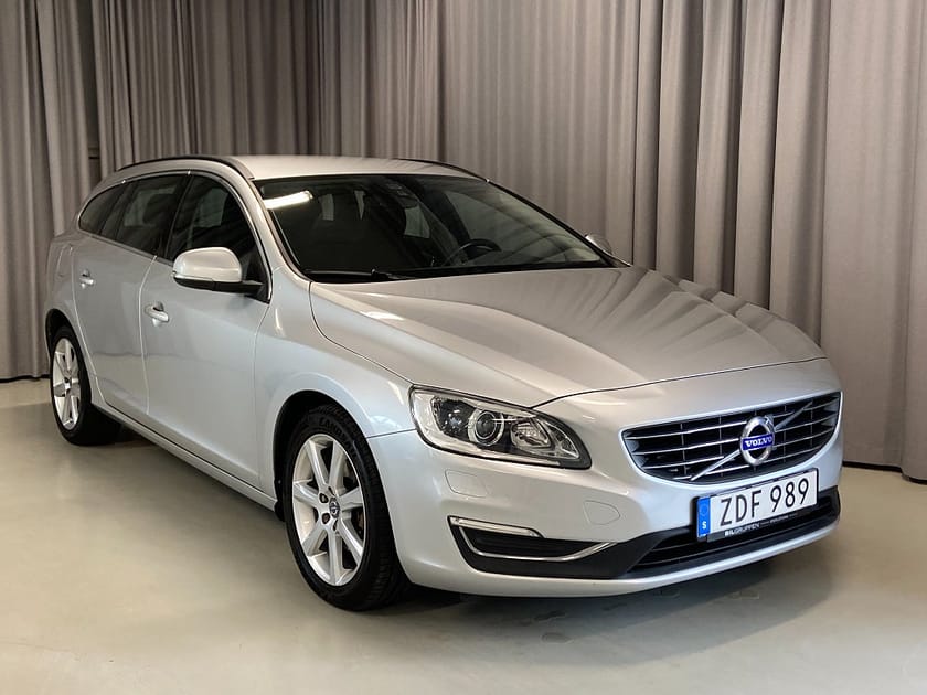 Bild 1 av Volvo V60 D3 150hk Classic Momentum Pvärm Voc