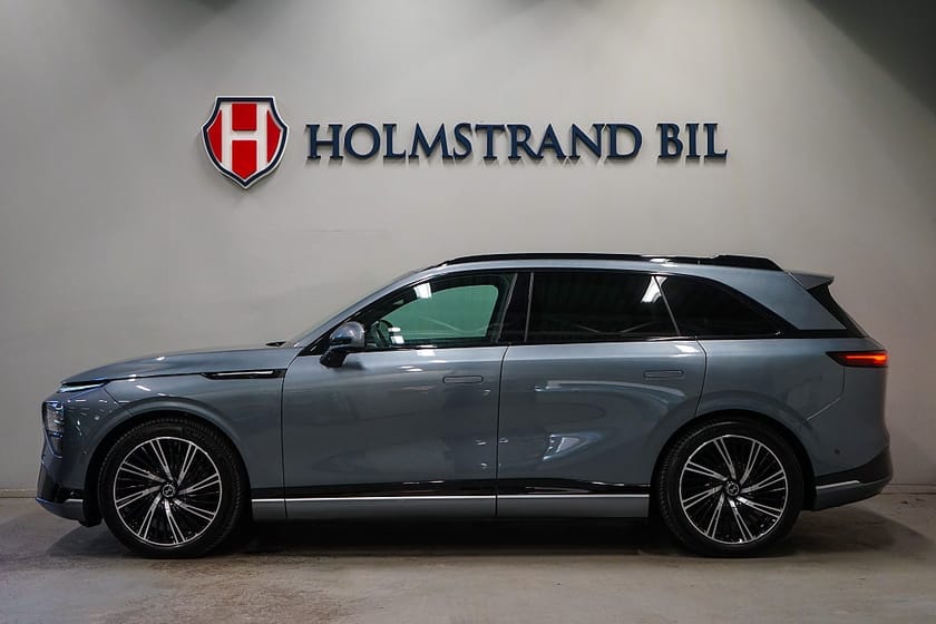 Bild 1 av XPENG G9 Performance AWD Premium Komfort Pano Drag Luftfjä Soft-