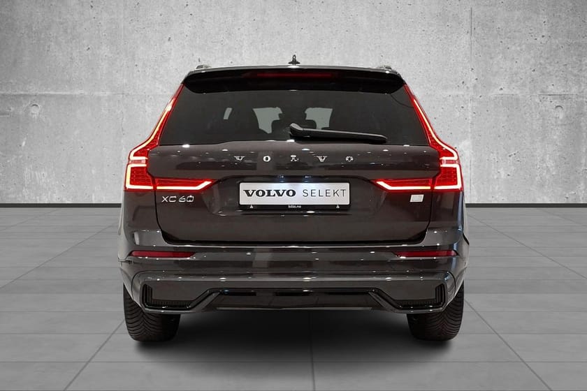 Bilde 4 av Volvo XC60 Recharge T6 Plus Dark, 360, Krok, ++