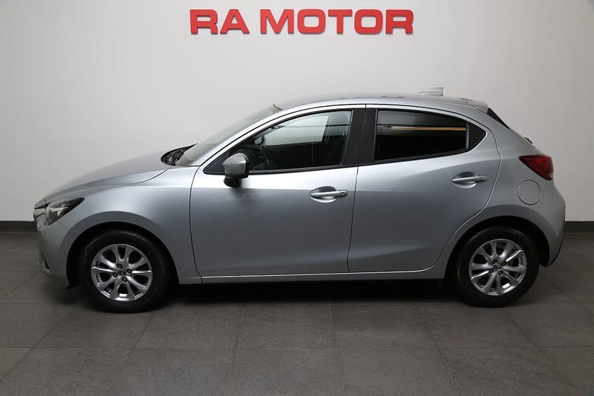Bild 3 av Mazda 2 1,5 SKYACTIV-G 90hk Vision 5-dörrar Backkamera