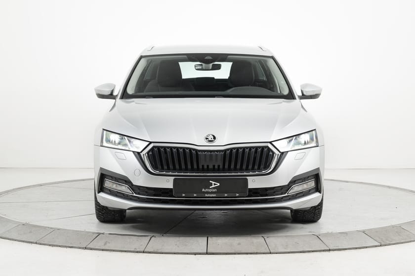 Bilde 3 av Škoda Octavia Stasjonsvogn 2,0 TDI 150hk 4x4 Style ACC/Krok/Matrix/Kamera/Elsete