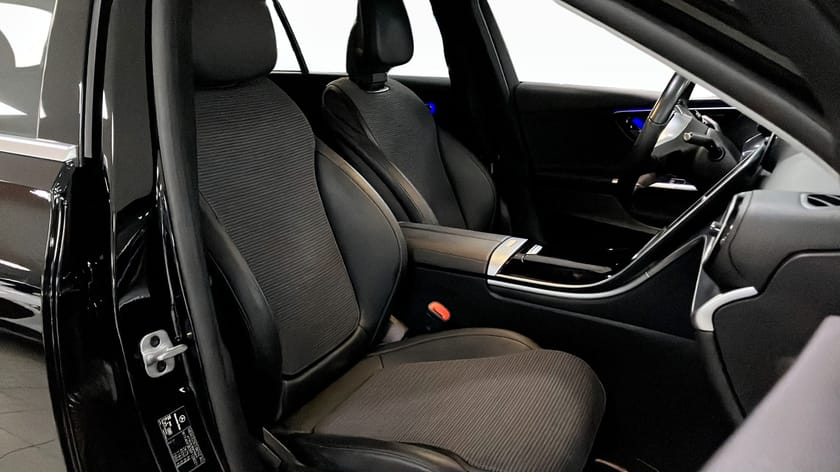 Bild 3 av Mercedes-Benz C 300 T de 313hk Avantgarde Navi 360° Drag