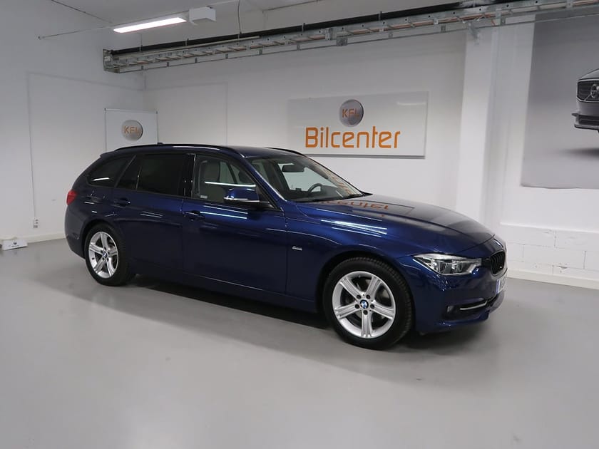 Bild 4 av BMW 320d xDrive Touring Sport line V-Däck ingår Drag-Navi-Rattvä