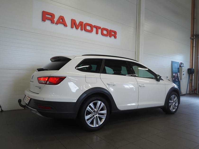 Bild 5 av SEAT Leon X-Perience 1.6 TDI 4Drive Drag Kamera