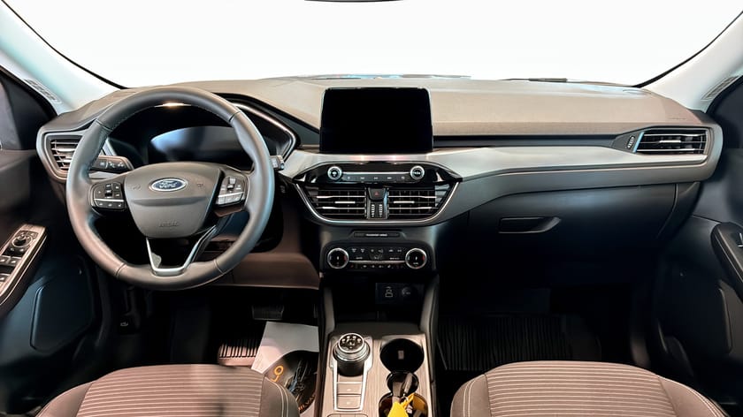 Bild 4 av Ford Kuga Plug-In Hybrid Titanium PHEV 64KM / P-Lease fr 4395:-/mån