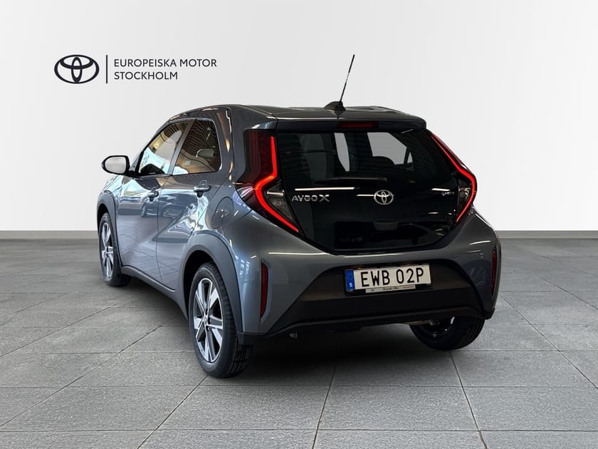 Bild 2 av Toyota Aygo X Hybrid PLAY COMFORT PACK - VINTERHJUL/MOMS/DEMO