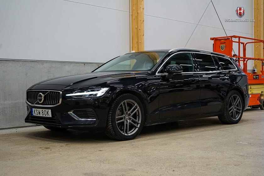 Bild 3 av Volvo V60 Recharge T6 AWD Core Drag Värmare Kamera Carplay MOMS