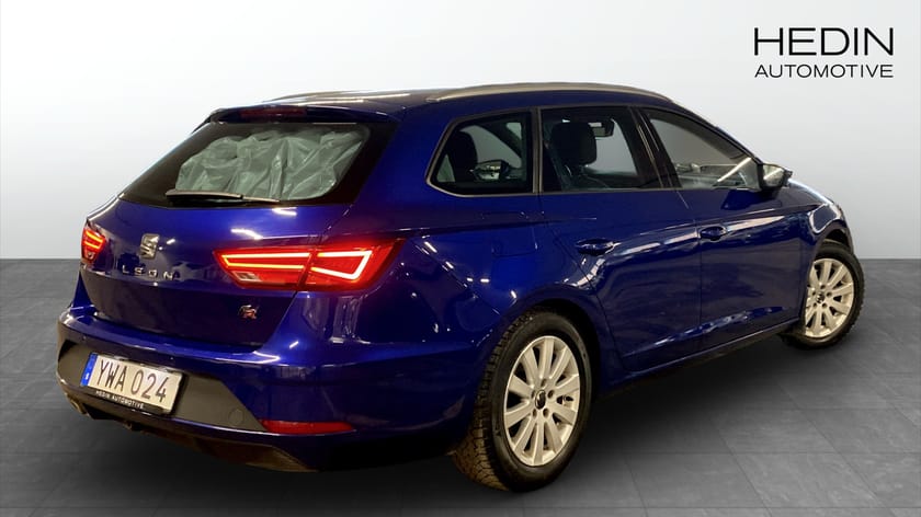 Bild 2 av SEAT Leon ST 1.5 TSI 150hk FR Edition Drag/kamera/Beats