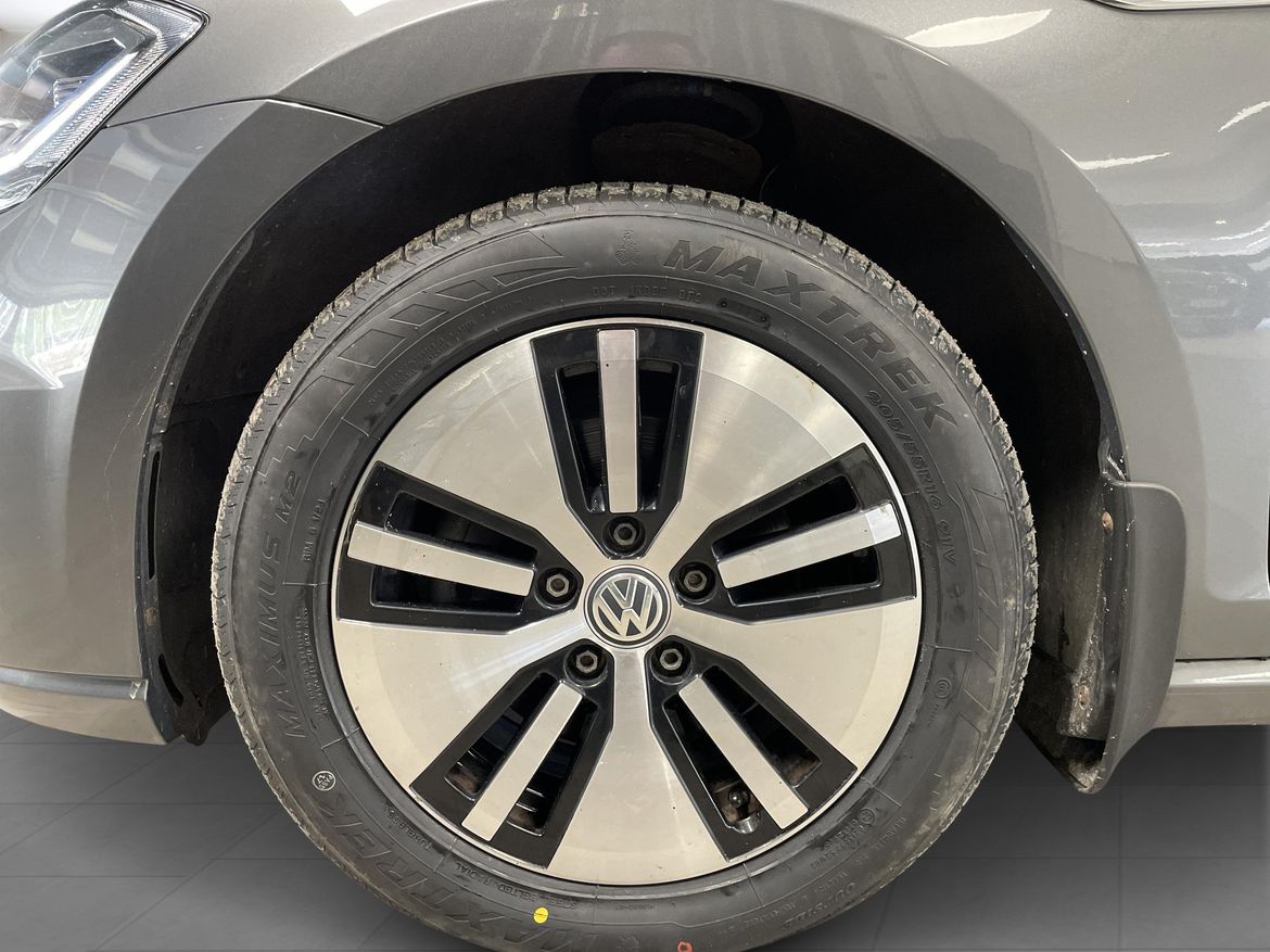 Volkswagen Golf 2020 - miniatyr 8