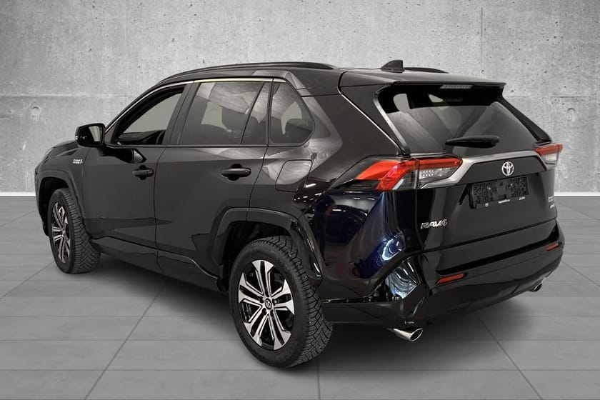 Bilde 3 av Toyota RAV4 Plug-in Hybrid 2.5 Active Tech/alle servicer/4x4/WLTP 75 km/