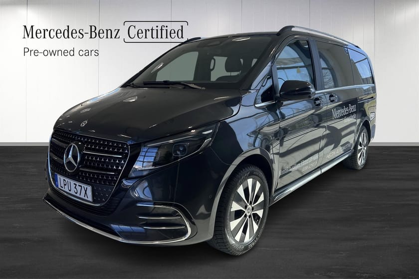 Bild 1 av Mercedes-Benz V 300d 4MATIC 3.2t 300 D LÅNG AVANTGARDE |4X4 |VÄLUTRUSTAD | DEMO