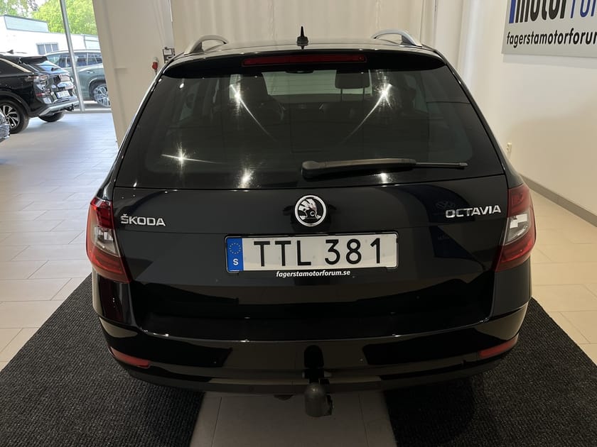 Bild 4 av Škoda Octavia Kombi VIA COMBI STYLE 1,5 TSI 150 DSG STY