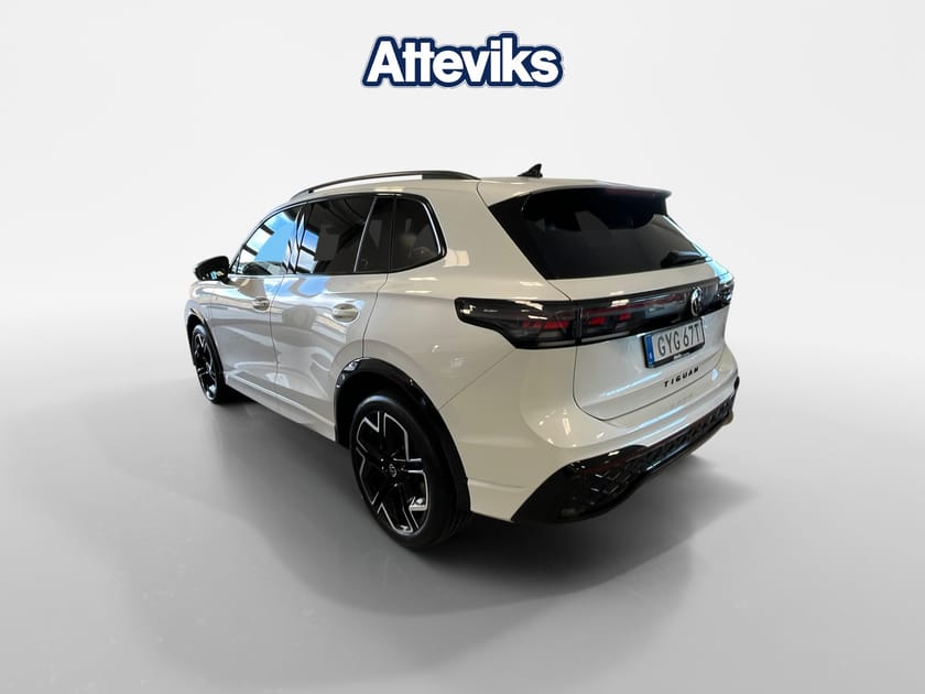 Bild 5 av Volkswagen Tiguan eHybrid R-Line 1.5 272hk *Panoramaglastak/Keyless*