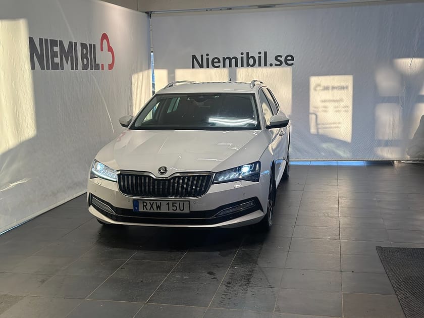 Bild 4 av Škoda Superb Kombi Skoda 2.0 TDI 4x4 Business Edition Skinn/Dvärm
