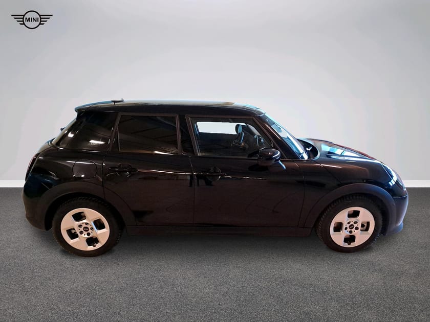 Bild 2 av MINI Cooper C Essential Trim, Paket XS