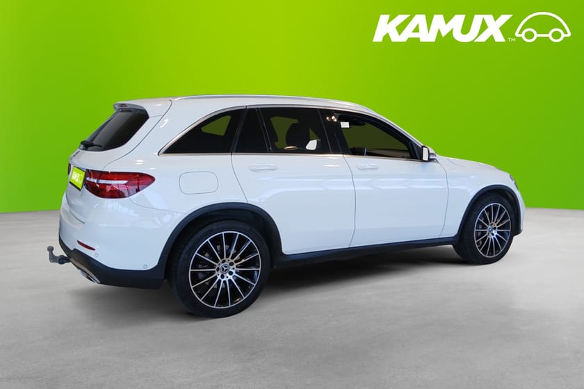 Bild 4 av Mercedes-Benz GLC 220 d 4MATIC 9G AMG Pano Burmester Kamera Navi Värmare Drag