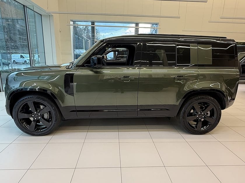 Bild 3 av Land Rover Defender P300e PHEV 110 X-Dynamic SE