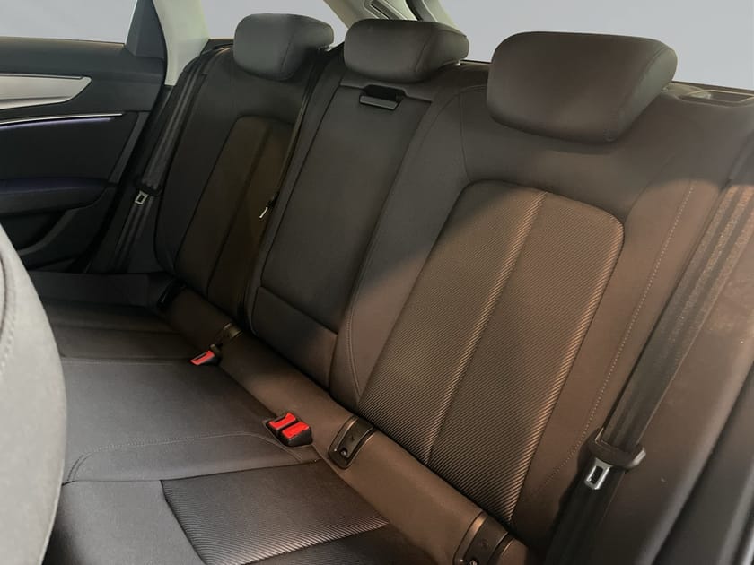 Bild 5 av Audi A6 Avant 40 TDI quattro 40TDI 204hk Proline Svart optik Kamera