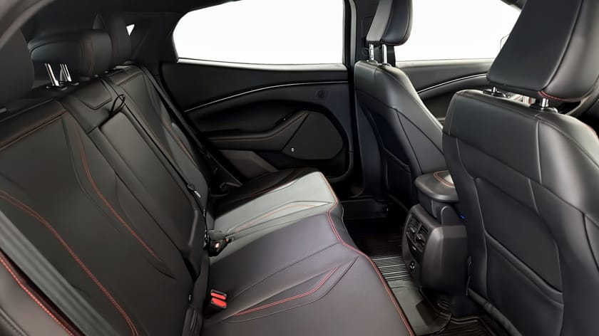 Bild 5 av Ford Mustang Mach-E Standard Range AWD 269hk