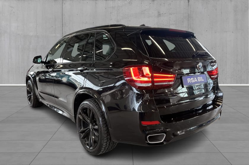Bilde 4 av BMW X5 xDrive40d 3.0 /M-SPORT/HUD/HENGERFESTE/WEBASTO/