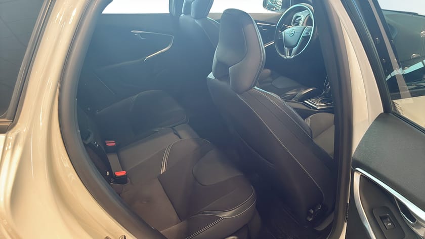 Bild 5 av Volvo V40 Sommarkampanj 3,95% ränta
