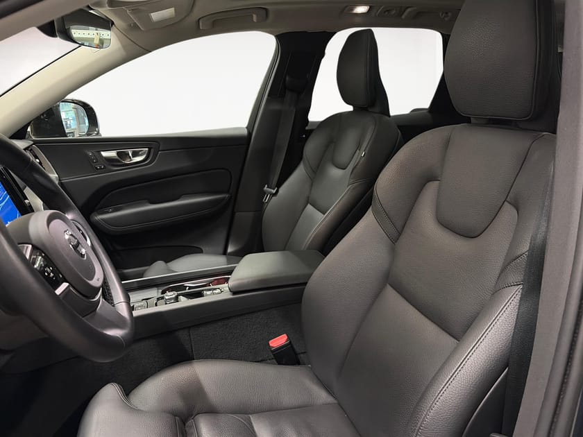 Bild 2 av Volvo XC60 T6 Plus Dark Edition