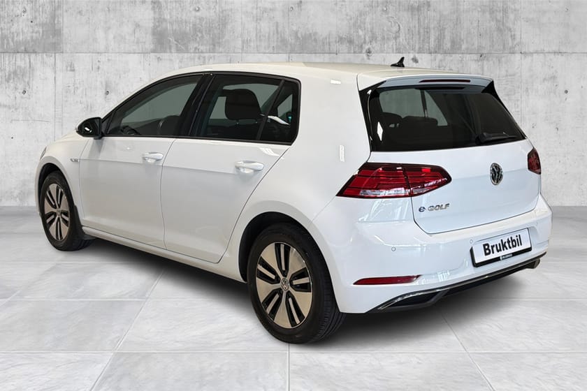 Bilde 3 av Volkswagen e-Golf Exclusive Skinnseter/Varmepumpe/Kamera/ACC/Navigasjon