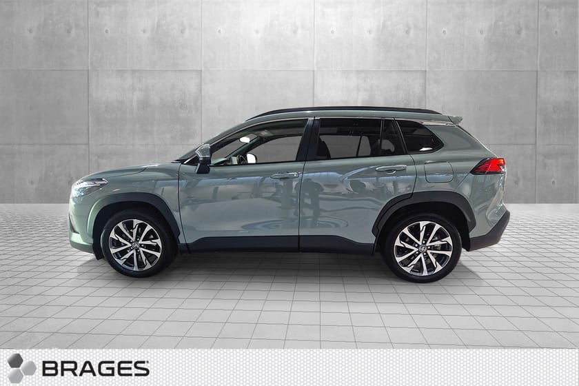 Bilde 2 av Toyota Corolla Cross Hybrid AWD-i 2,0 Executive