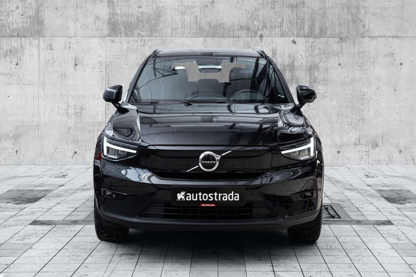Bilde 4 av Volvo XC40 Recharge Twin motor Plus, 408 Hk, H.Feste, Metallic, Navi, Kamera, mm