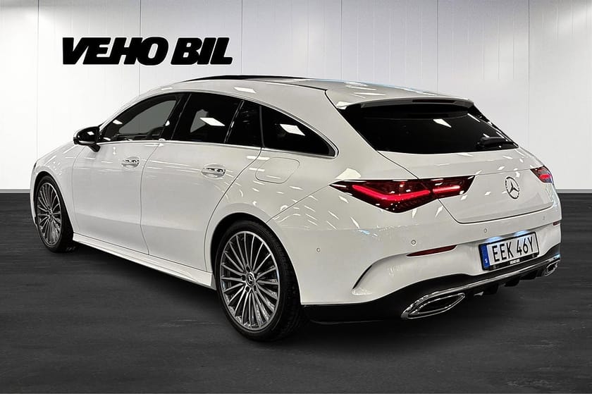 Bild 4 av Mercedes-Benz CLA 200 Shooting Brake AMG Drag Panorama Distronic Keyless
