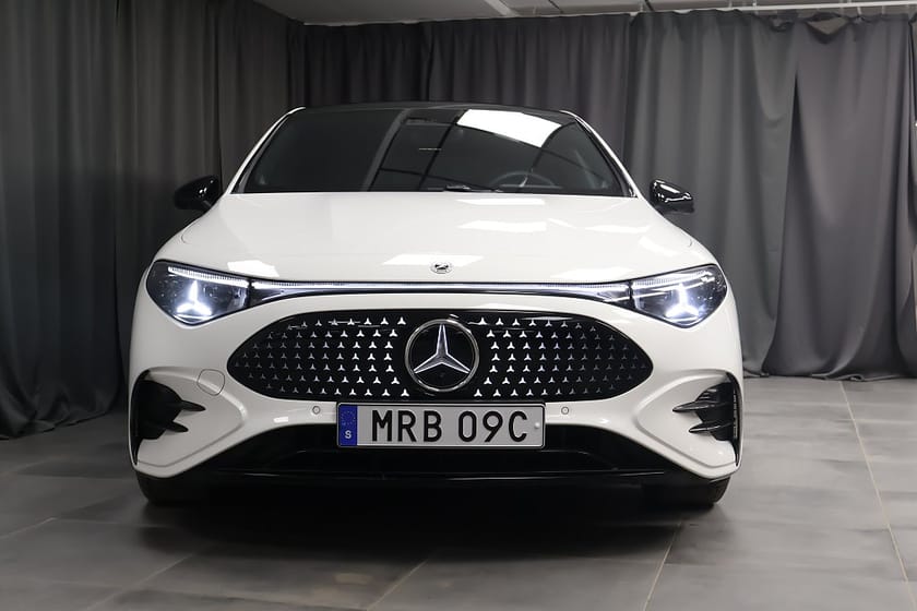 Bild 3 av Mercedes-Benz CLA 350 4MATIC AMG Premium Plus HUD Pano Burmester Drag