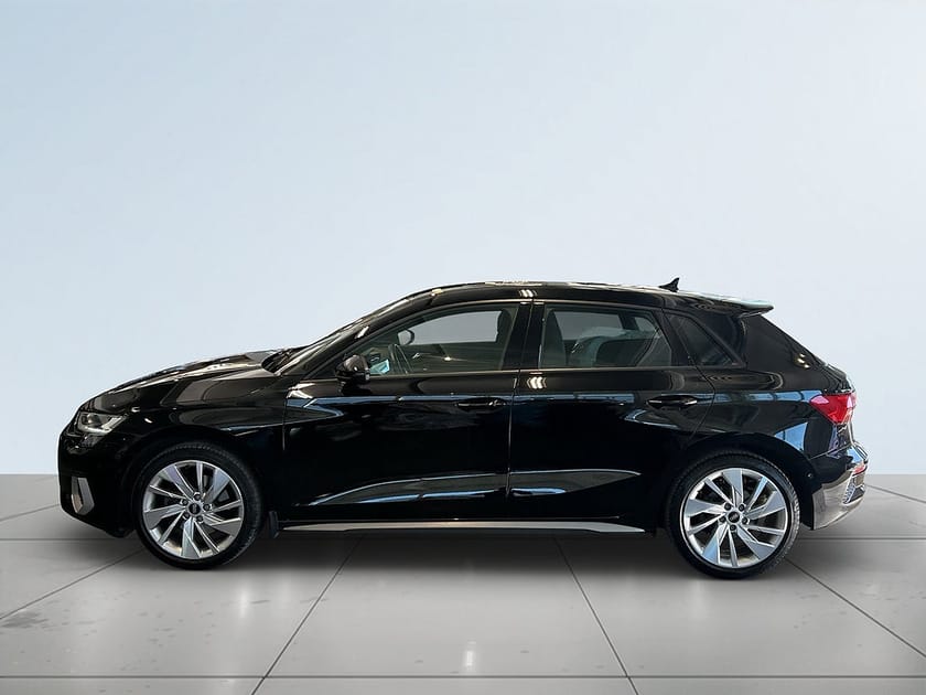 Bild 3 av Audi A3 Sportback 40 TFSI quattro Comfort MOMS/Ad.Fhåll/SoV/LED